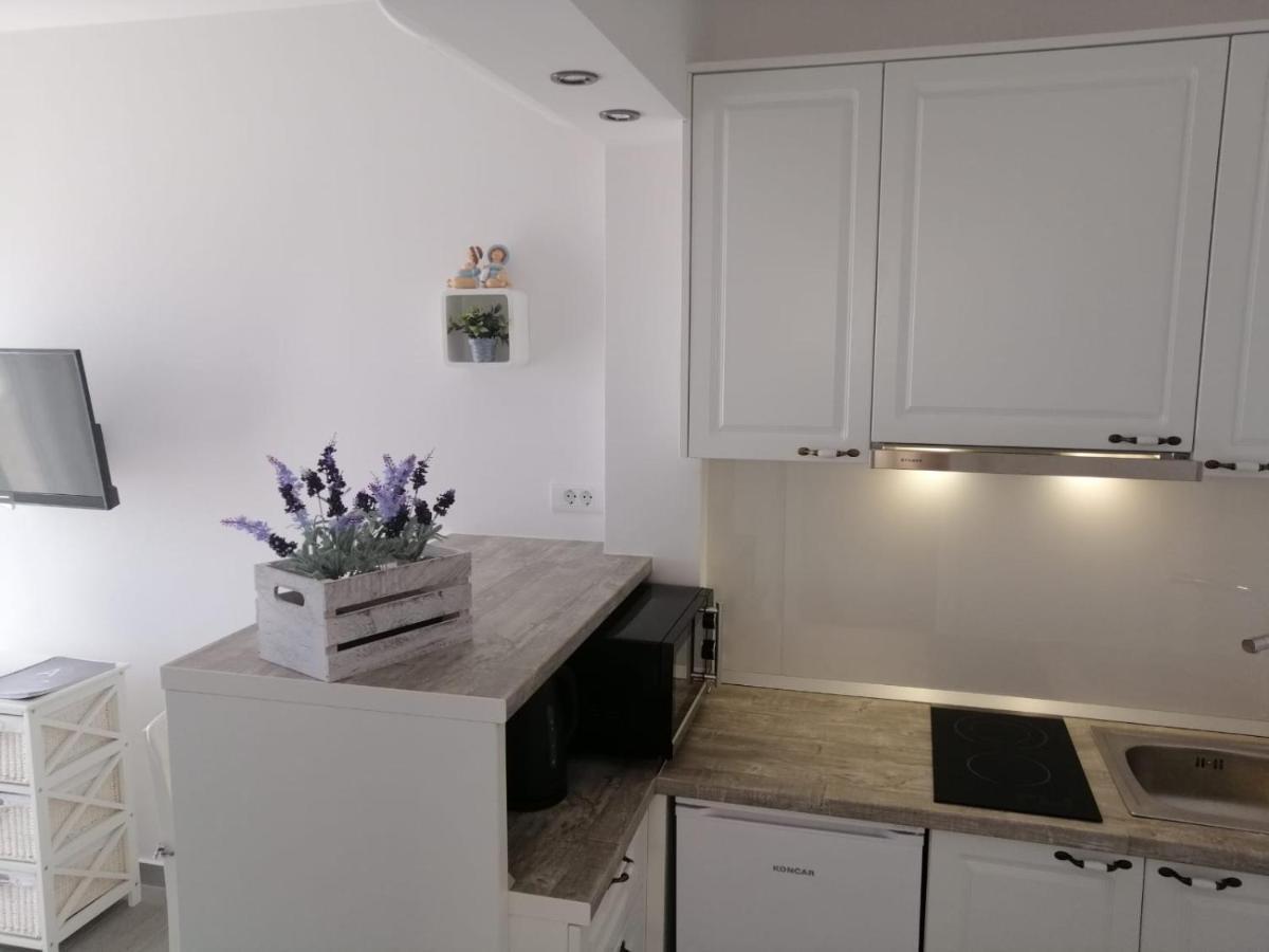 מאקרסקה Apartments Tomas מראה חיצוני תמונה