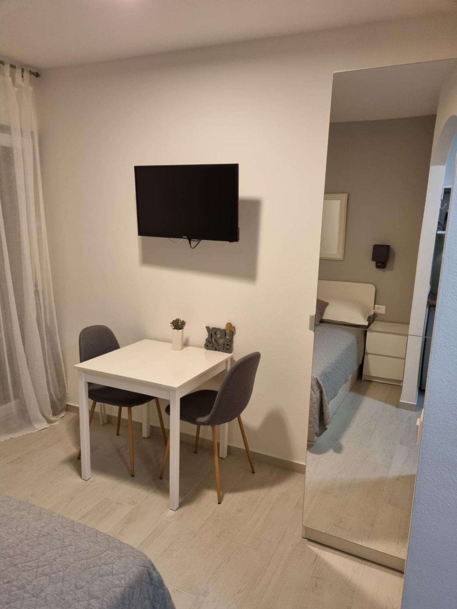 מאקרסקה Apartments Tomas מראה חיצוני תמונה