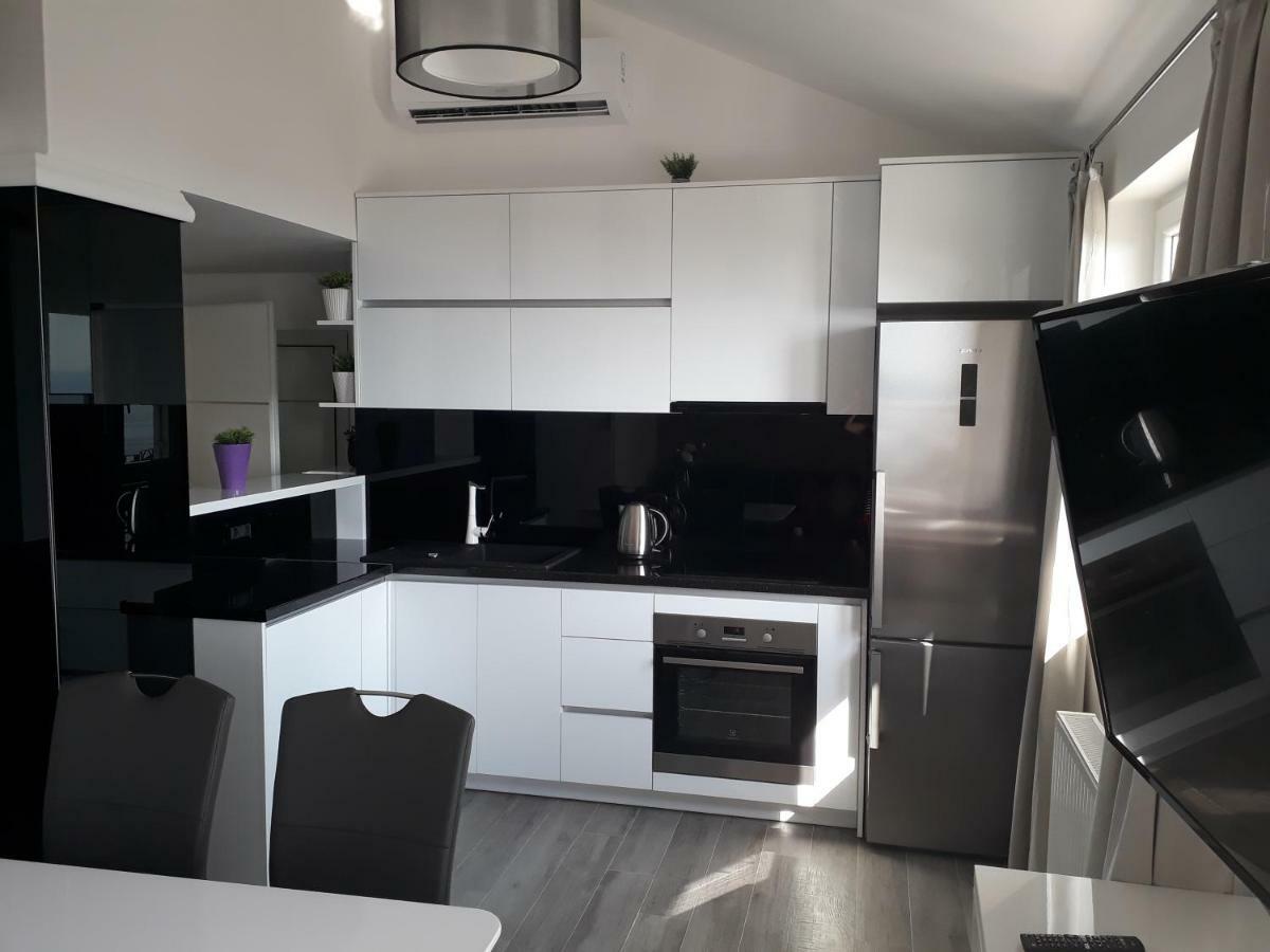 מאקרסקה Apartments Tomas מראה חיצוני תמונה