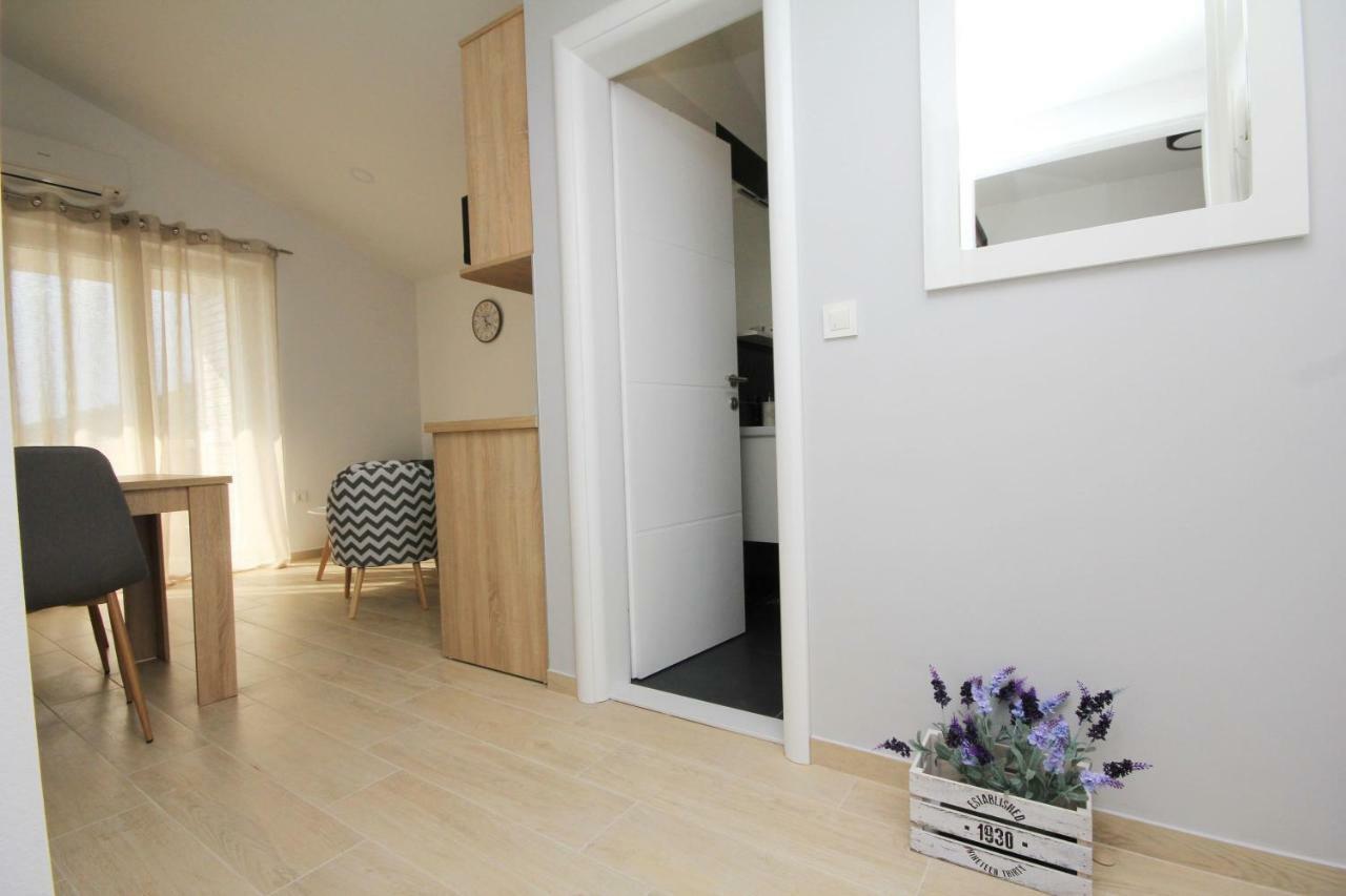 מאקרסקה Apartments Tomas מראה חיצוני תמונה