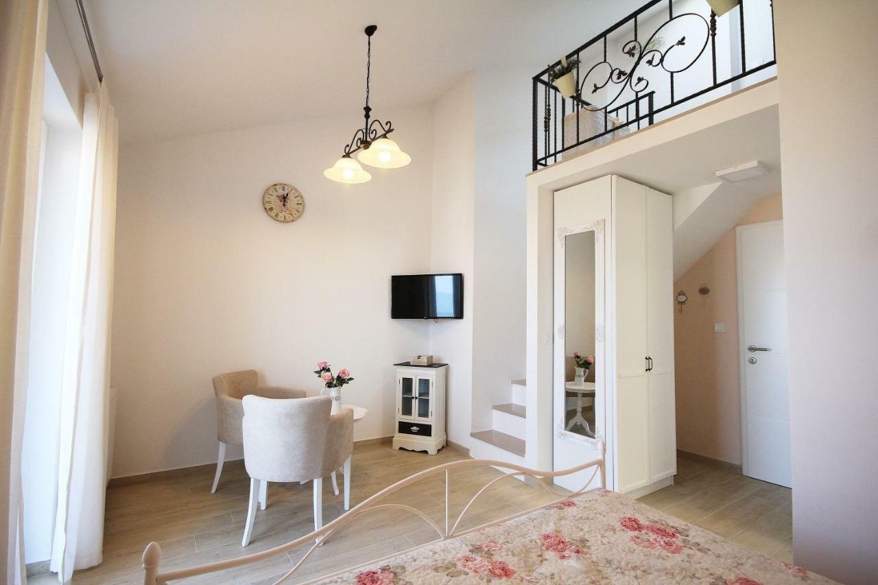 מאקרסקה Apartments Tomas מראה חיצוני תמונה