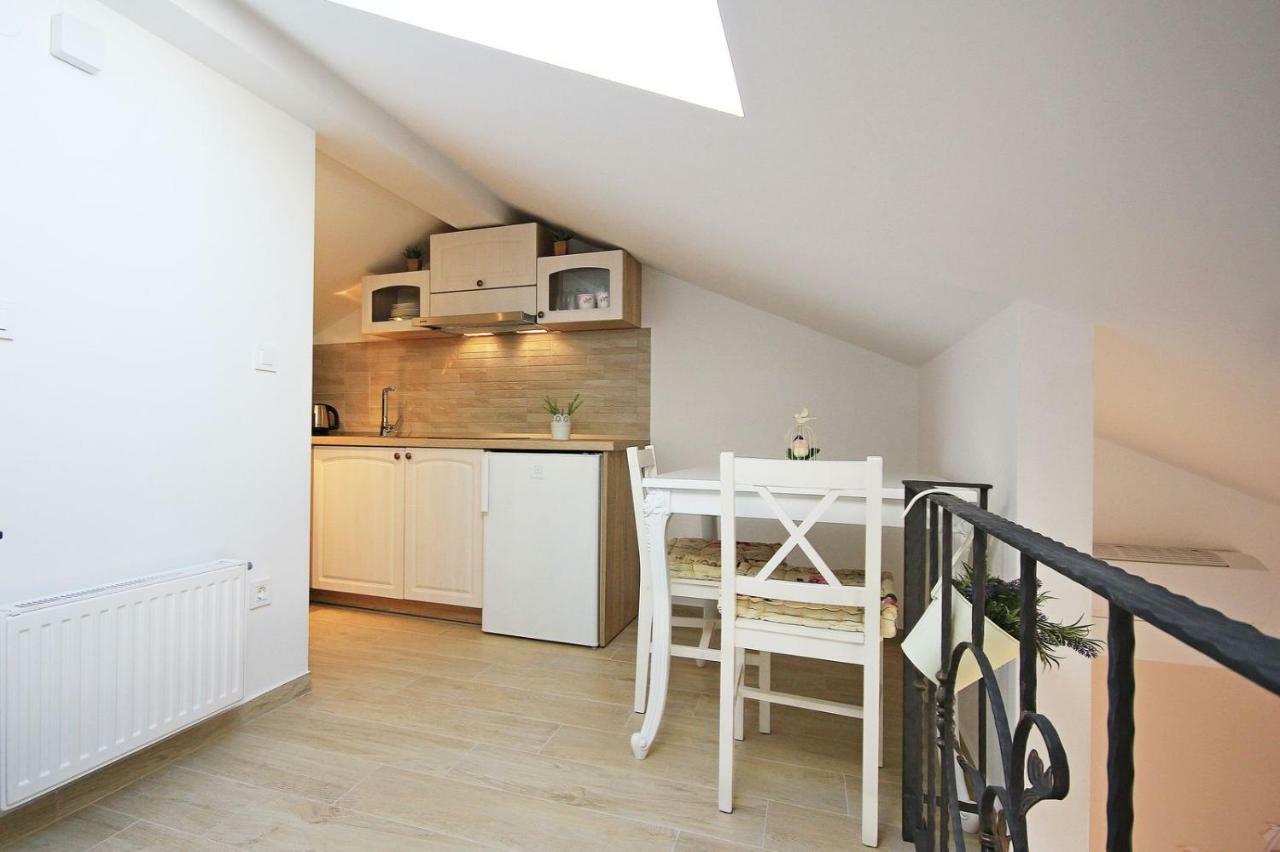 מאקרסקה Apartments Tomas מראה חיצוני תמונה